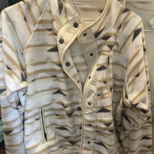 Fleece jacket like new.